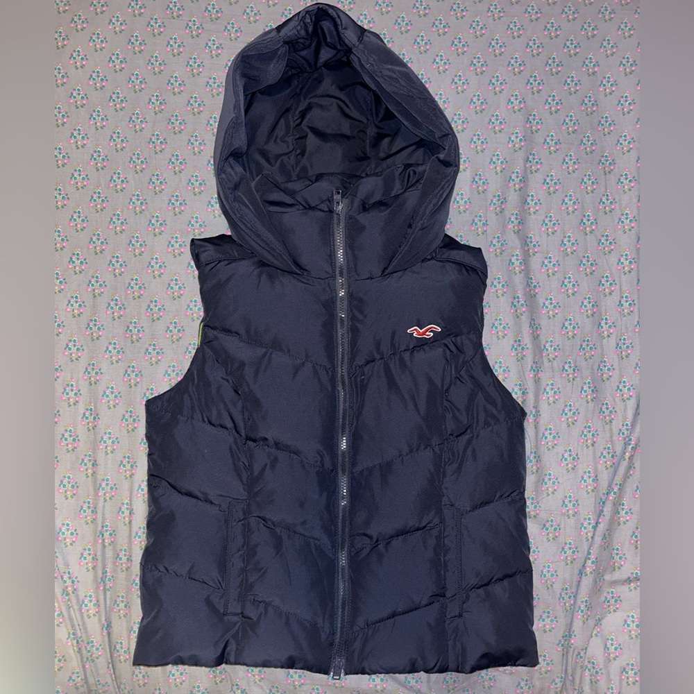 Hollister Navy Puffer Vest